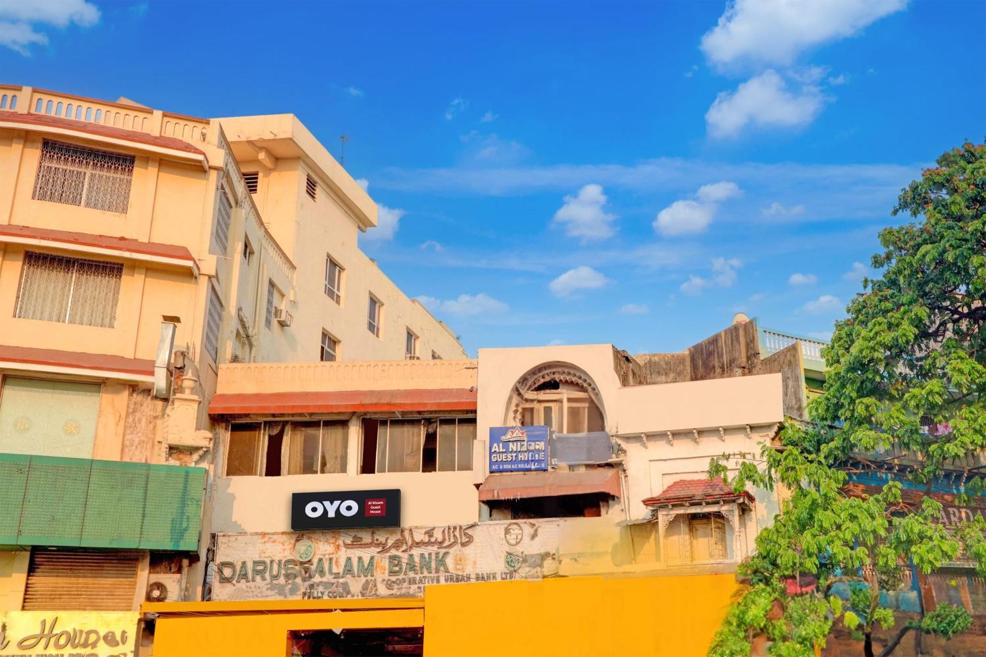Spot On Al Nizam Guest House Hyderabad Exterior foto