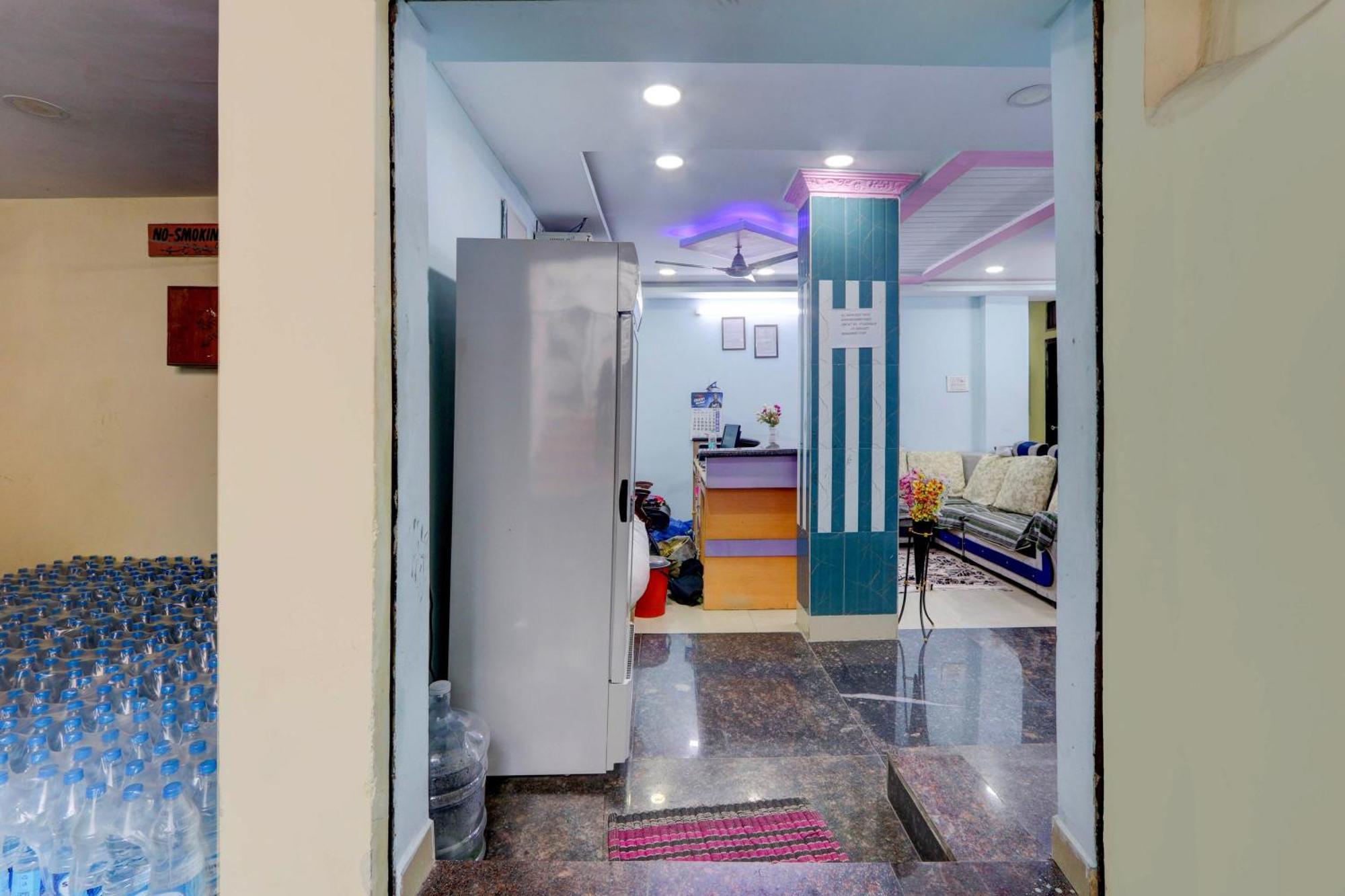 Spot On Al Nizam Guest House Hyderabad Exterior foto